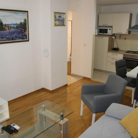 Apartment Pearl-Free Parking Makarska Exterior foto
